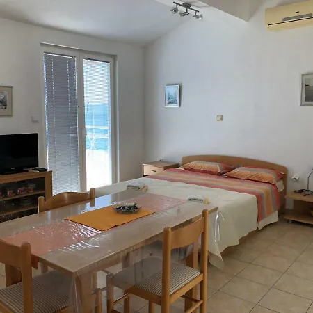 Apartamento Studio-apartment Over The Sea