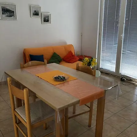 Studio-apartment Over The Sea Živogošće