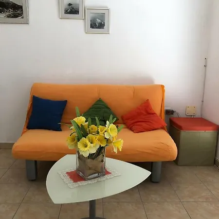 Studio-apartment Over The Sea Apartamento *
